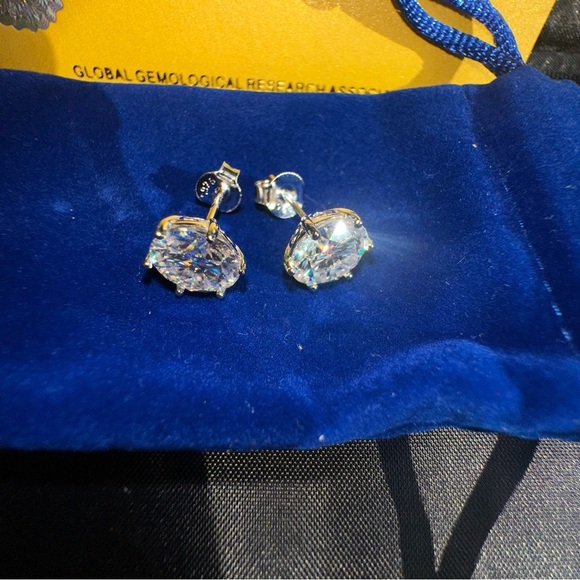 Moissanite Stud Earrings 8mm Round D Color VVS1 GRA Cert - Picture 4 of 16